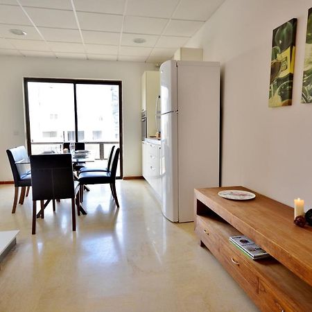 Appartement Large St Julians Central 2 à San Ġiljan Extérieur photo