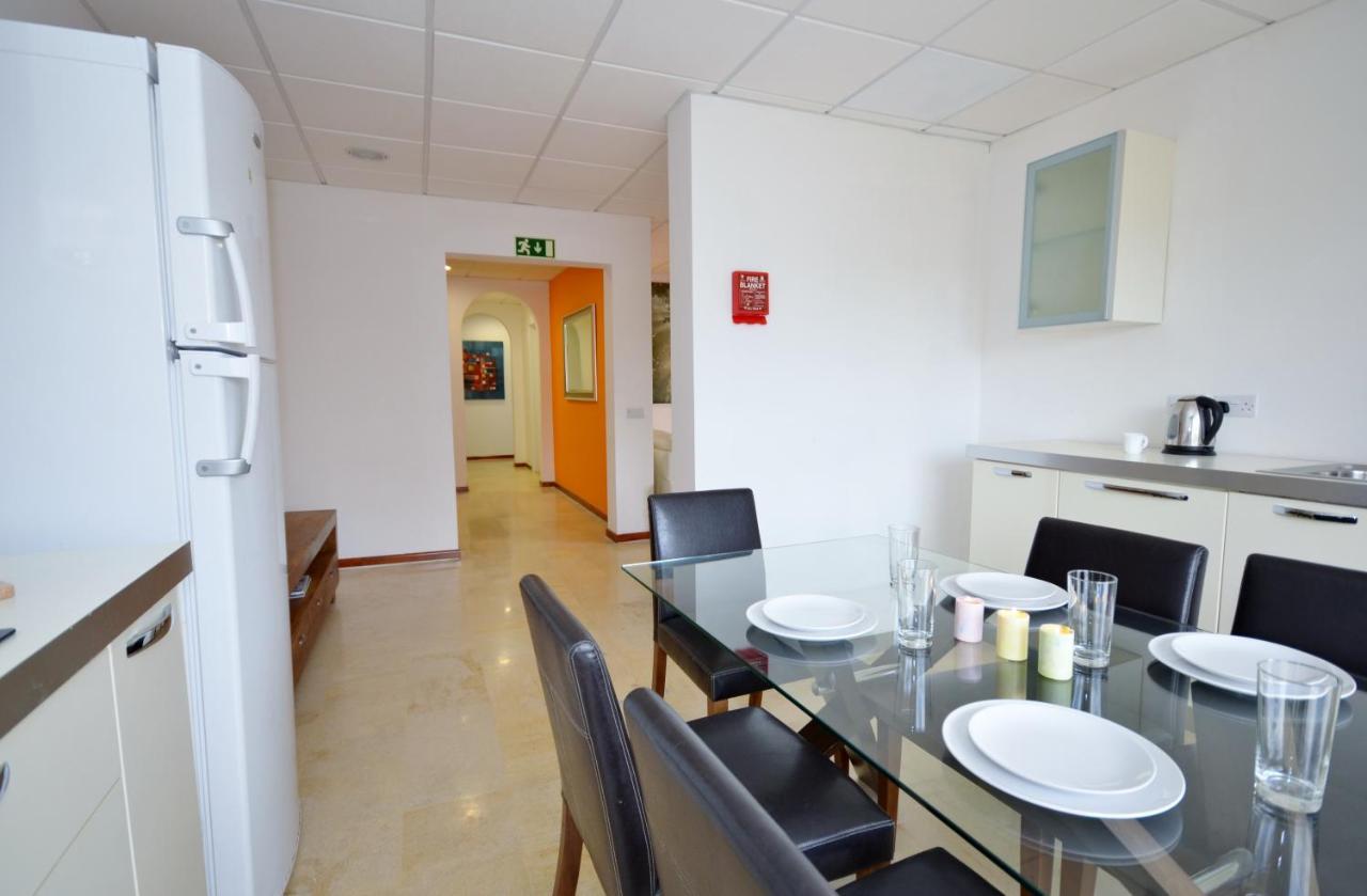 Appartement Large St Julians Central 2 à San Ġiljan Extérieur photo