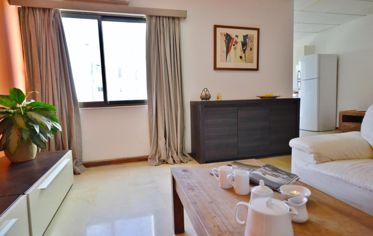 Appartement Large St Julians Central 2 à San Ġiljan Extérieur photo