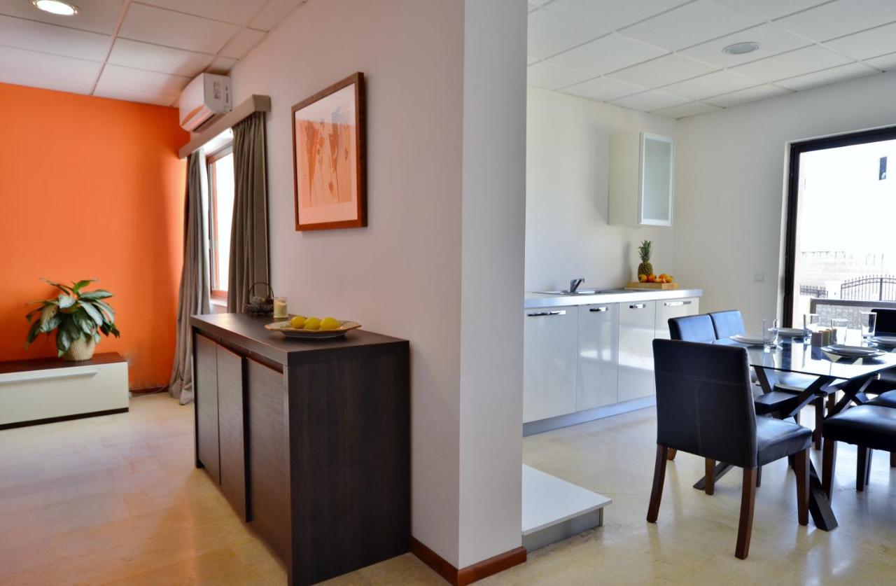 Appartement Large St Julians Central 2 à San Ġiljan Extérieur photo