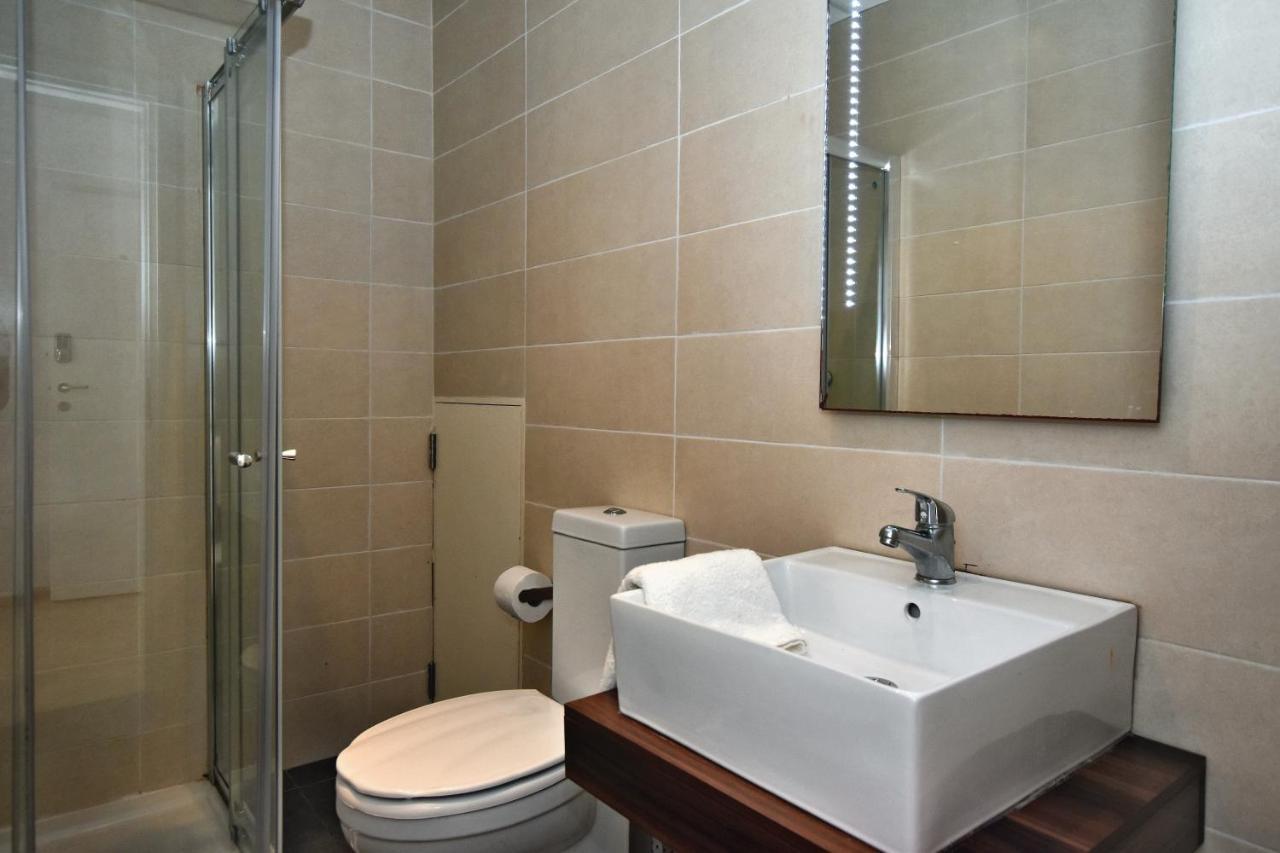 Appartement Large St Julians Central 2 à San Ġiljan Extérieur photo
