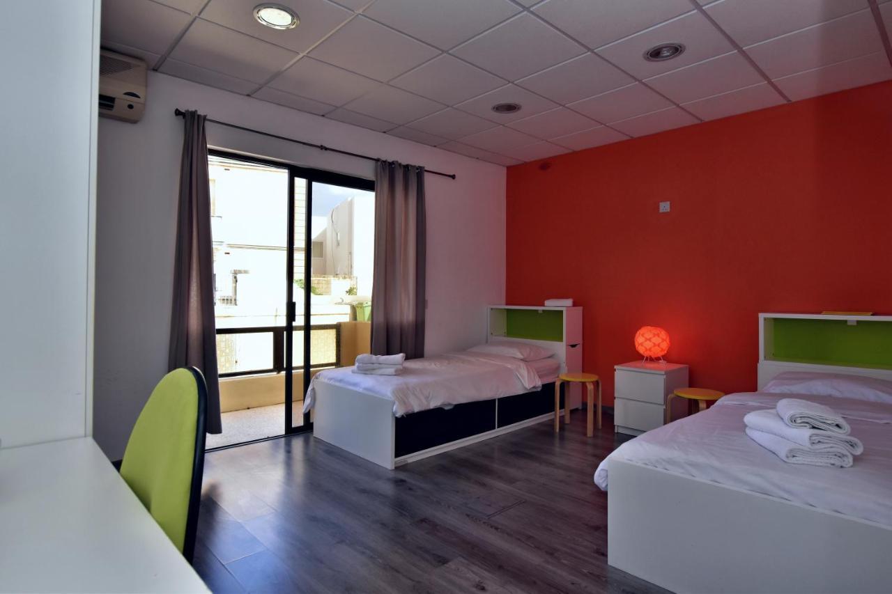 Appartement Large St Julians Central 2 à San Ġiljan Extérieur photo