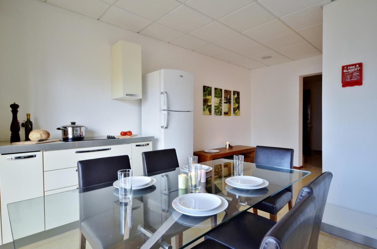 Appartement Large St Julians Central 2 à San Ġiljan Extérieur photo